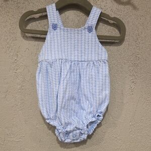Carter's Soft Blue and White Infant Outfit - Whales